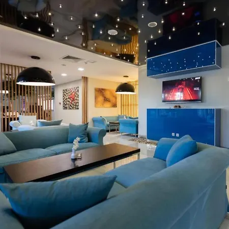 Premier Lux *